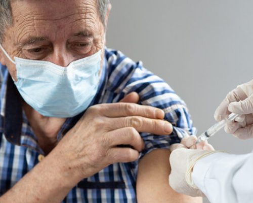 Senior-Man-Vaccine-Mask-Covid-19-Coronavirus-768x432